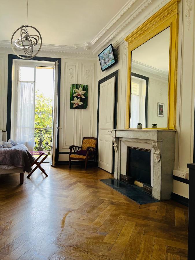 Hotel Savoy Aix-les-Bains Kültér fotó