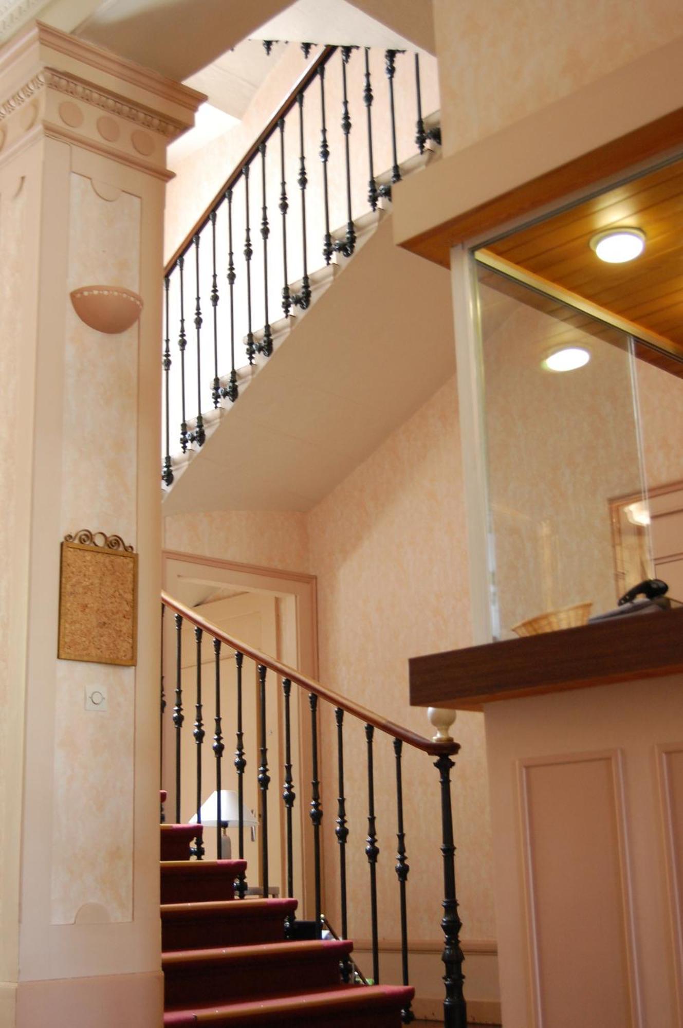 Hotel Savoy Aix-les-Bains Kültér fotó